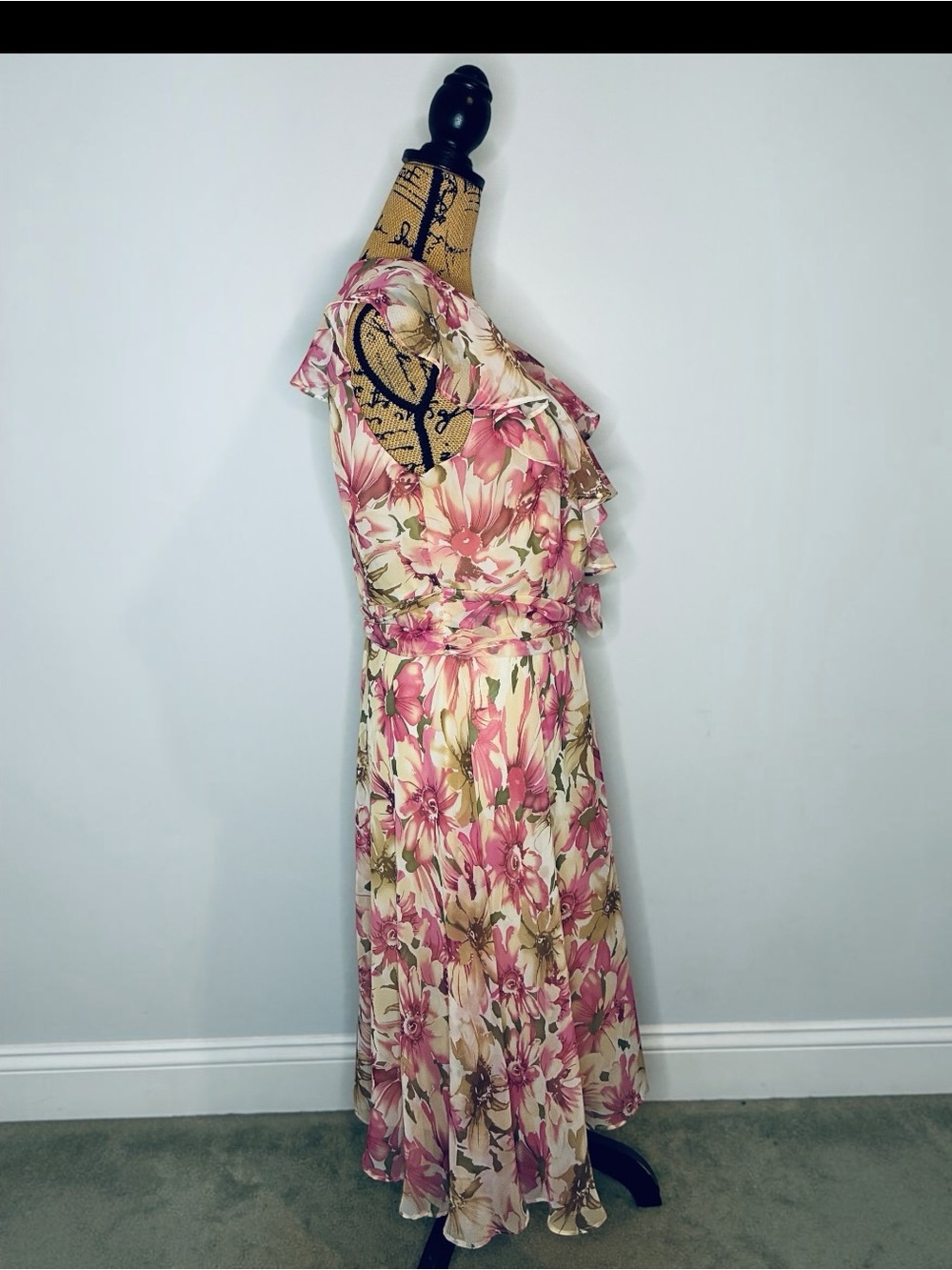 karin stevens Pink and Cream Floral Chiffon Lined Wrap Midi Dress - Picture 6 of 15